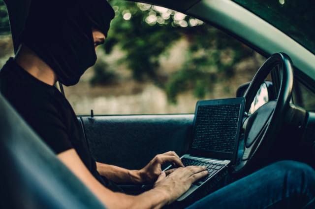 Automobilový hacking: Jak se může vaše auto stát terčem kybernetického útoku? 